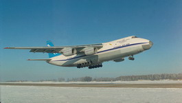 An An-124 taking off in cold weather. (Antonov)